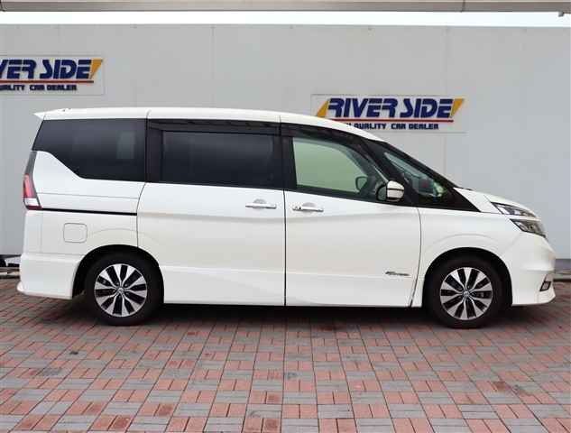 日産 セレナ ２．０ ハイウェイスター プロパイロット エディション H29年 (関東) 99