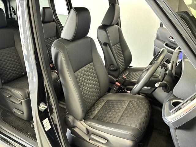トヨタ ヴォクシー １．８ ハイブリッド Ｓ－Ｚ R5年 (中国) 99