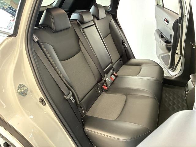 トヨタ カローラクロス　ハイブリッド １．８ ハイブリッド Ｚ Ｅ－ＦＯＵＲ ４ＷＤ R6年 (中国) 99
