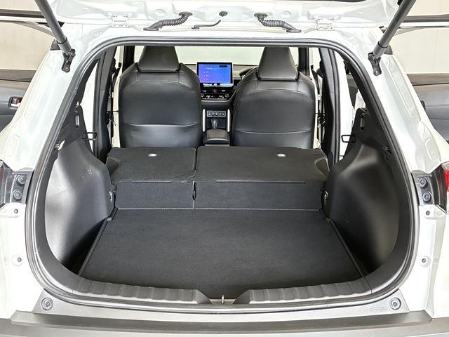 トヨタ カローラクロス　ハイブリッド １．８ ハイブリッド Ｚ Ｅ－ＦＯＵＲ ４ＷＤ R6年 (中国) 99