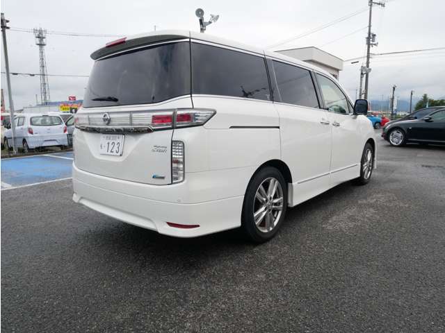 日産 エルグランド ２．５ ２５０ハイウェイスター H25年 (四国) 99