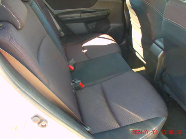 スバル インプレッサスポーツ ２．０ Ｉ アイサイト ４ＷＤ H25年 () 99