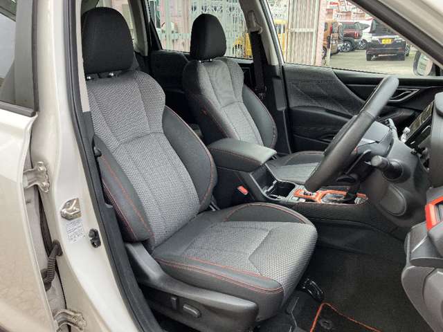 スバル フォレスター ２．５ エックスブレイク ４ＷＤ R1年 () 99