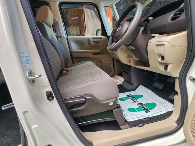 ホンダ Ｎ　ＢＯＸ ６６０ Ｇ R1年 (九州・沖縄) 99