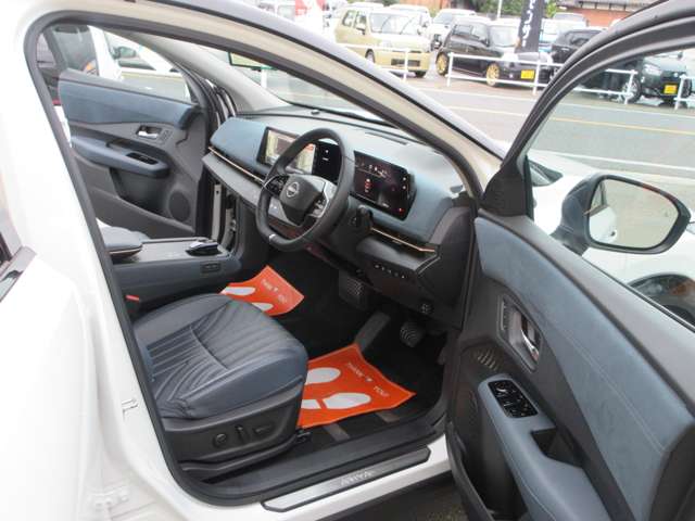日産 アリア Ｂ６　リミテッド R4年 (近畿) 99