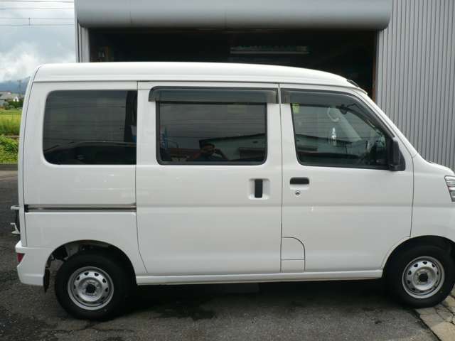 ダイハツ ハイゼットカーゴ ６６０ デラックス ＳＡＩＩＩ ハイルーフ ４ＷＤ R3年 () 99