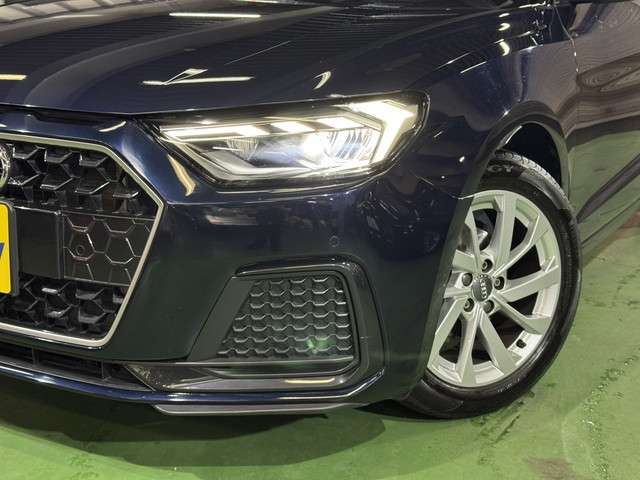 アウディ Ａ１　スポーツバック ２５ ＴＦＳＩ アドバンスト R2年 (関東) 99