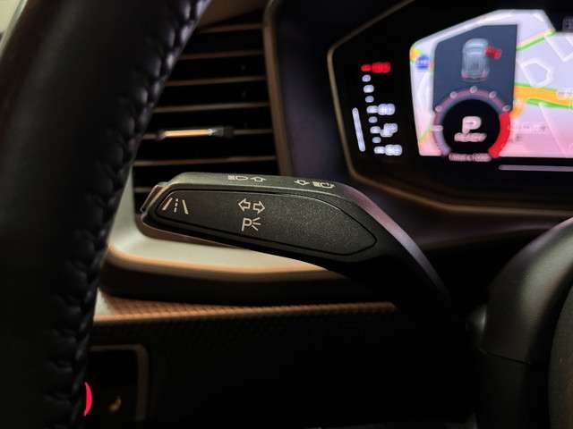 アウディ Ａ１　スポーツバック ２５ ＴＦＳＩ アドバンスト R2年 (関東) 99