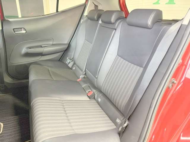 トヨタ アクア １．５ Ｚ R4年 (関東) 99