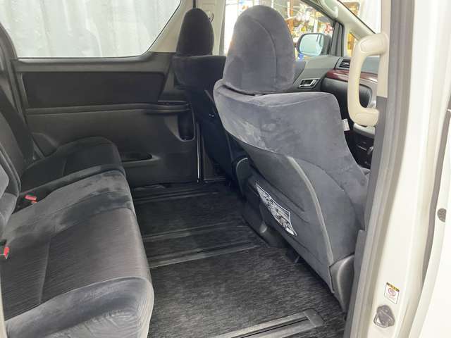 トヨタ ヴェルファイア ２．４Ｚ H22年 (近畿) 99