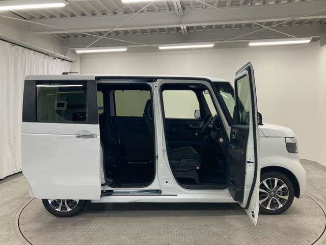 ホンダ Ｎ　ＢＯＸ カスタム ６６０ R7年 (近畿) 99