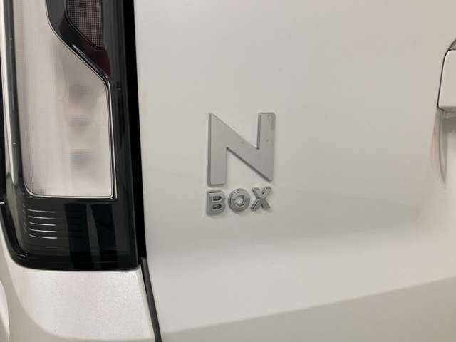 ホンダ Ｎ　ＢＯＸ カスタム ６６０ R7年 (近畿) 99