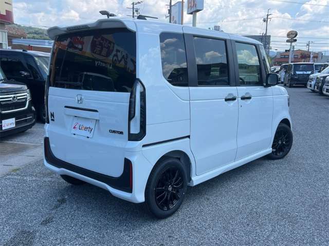 ホンダ Ｎ　ＢＯＸ カスタム ６６０ ブラック スタイル R8年 (近畿) 99
