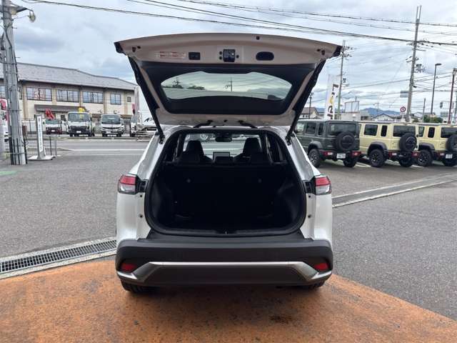 トヨタ カローラクロス ２．０ Ｚ R7年 (近畿) 99