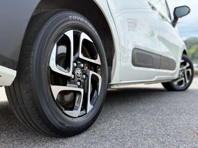 トヨタ シエンタ　ハイブリッド ハイブリッド １．５ Ｇ R5年 () 99