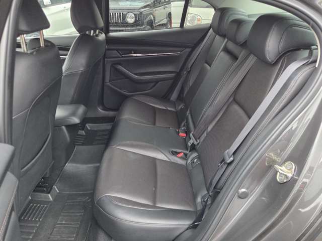 マツダ ＭＡＺＤＡ３　セダン ２．０ ２０Ｓ Ｌパッケージ R2年 () 99
