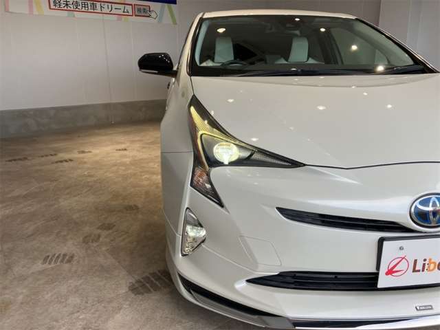 トヨタ プリウス １．８ Ｓ ツーリングセレクション H29年 (近畿) 99
