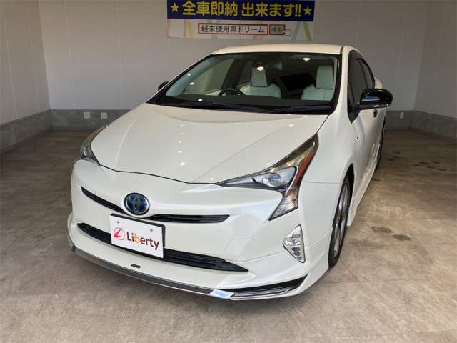 トヨタ プリウス １．８ Ｓ ツーリングセレクション H29年 (近畿) 99