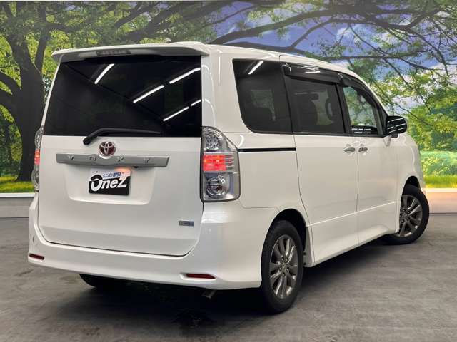 トヨタ ヴォクシー ２．０ ＺＳ 煌 H22年 () 99