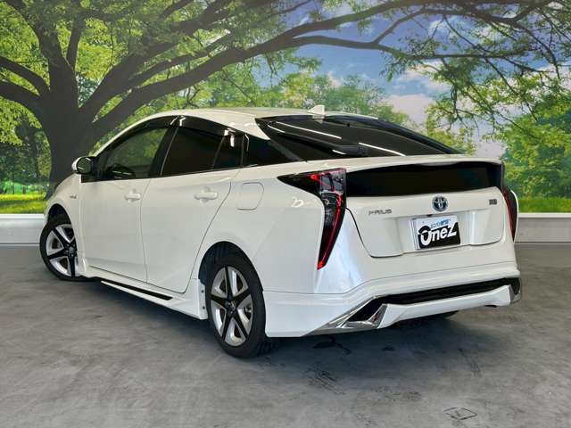 トヨタ プリウス １．８ Ｓ ツーリングセレクション H27年 (近畿) 99
