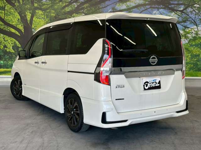 日産 セレナ ２．０ ハイウェイスター Ｖ アーバンクロム R4年 (近畿) 99