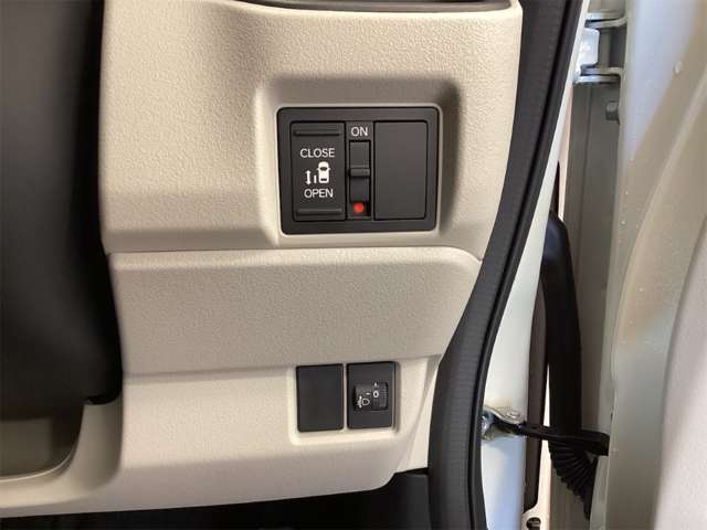 ホンダ Ｎ　ＢＯＸ ６６０ R8年 () 99