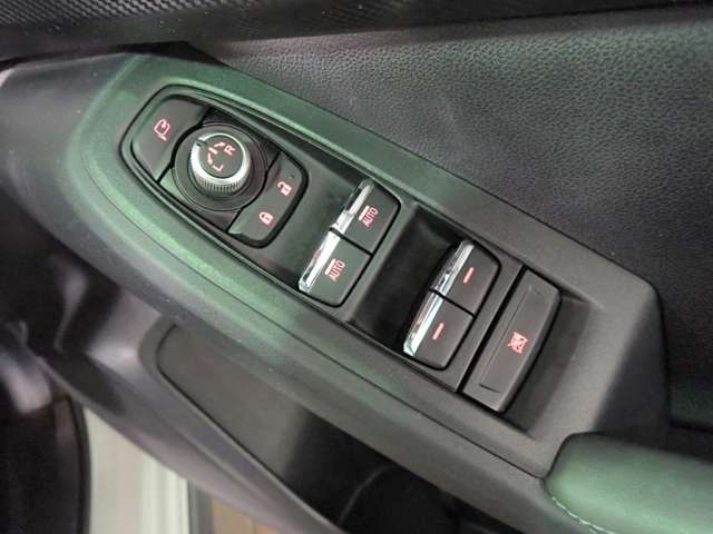 スバル クロストレック ２．０ リミテッド ４ＷＤ R5年 () 99