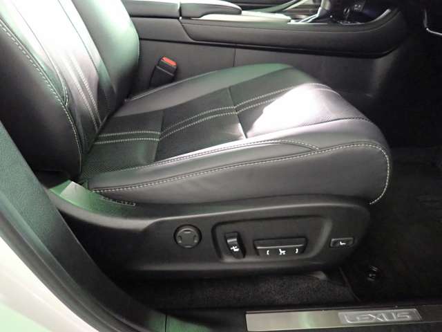 レクサス ＲＸ３００ バージョンＬ R2年 () 99