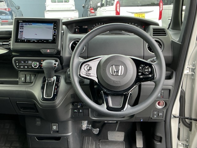 ホンダ Ｎ　ＢＯＸ カスタム ６６０ Ｌ R4年 (近畿) 99