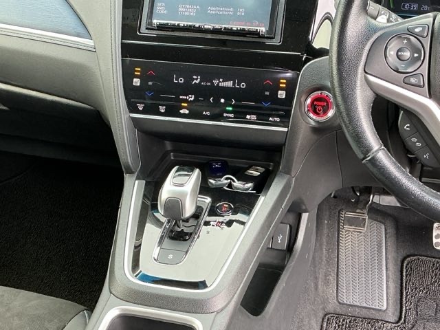 ホンダ シャトル １．５ ハイブリッド Ｘ ホンダセンシング H30年 (近畿) 99
