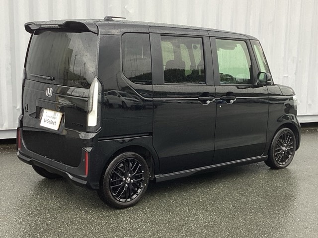 ホンダ Ｎ　ＢＯＸ カスタム ６６０ ターボ ブラック スタイル R8年 (近畿) 99