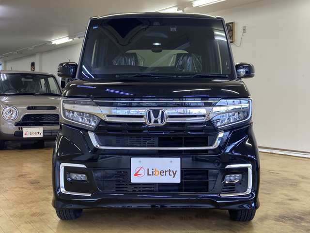 ホンダ Ｎ　ＢＯＸ カスタム ６６０ Ｌ R4年 (四国) 99