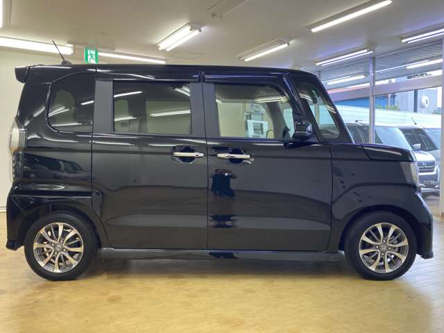 ホンダ Ｎ　ＢＯＸ カスタム ６６０ Ｌ R4年 (四国) 99