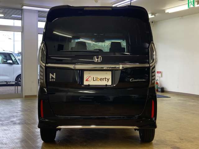 ホンダ Ｎ　ＢＯＸ カスタム ６６０ Ｌ R4年 (四国) 99