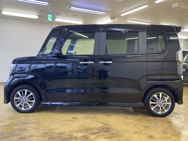 ホンダ Ｎ　ＢＯＸ カスタム ６６０ Ｌ R4年 (四国) 99