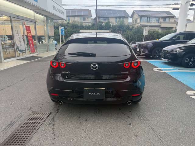 マツダ ＭＡＺＤＡ３　ファストバック ２．０ ２０Ｓ バーガンディ セレクション R4年 (関東) 99