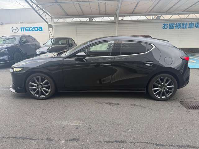 マツダ ＭＡＺＤＡ３　ファストバック ２．０ ２０Ｓ バーガンディ セレクション R4年 (関東) 99