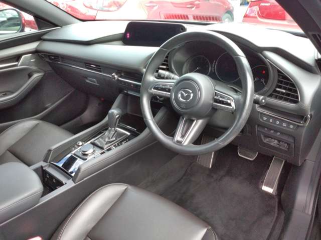 マツダ ＭＡＺＤＡ３　ファストバック ２．０ ２０Ｓ Ｌパッケージ R2年 (関東) 99