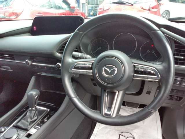 マツダ ＭＡＺＤＡ３　ファストバック ２．０ ２０Ｓ Ｌパッケージ R2年 (関東) 99