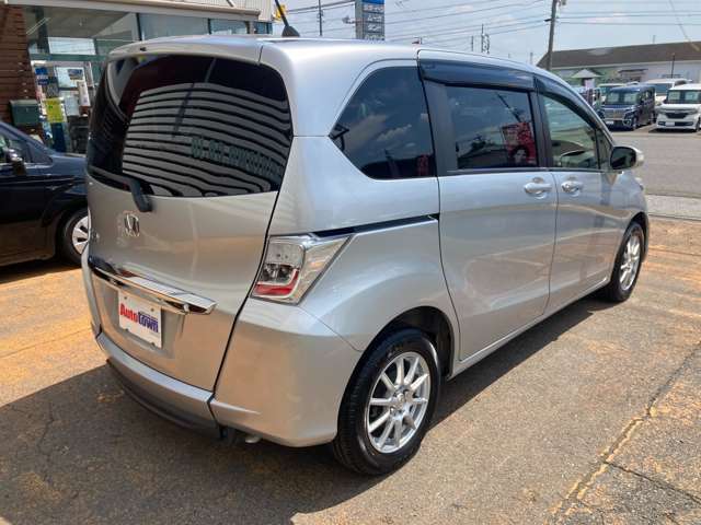 ホンダ フリード １．５ Ｘ 車イス仕様車 ２列シートタイプ H25年 (東海) 99