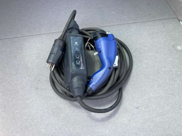 トヨタ プリウスＰＨＶ １．８ Ｇ レザーパッケージ H24年 (東海) 99