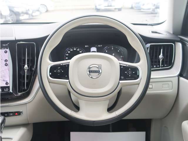 ボルボ ＸＣ６０ Ｄ４ ＡＷＤ インスクリプション ディーゼルターボ ４ＷＤ R2年 (東海) 99