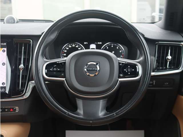 ボルボ Ｖ９０クロスカントリー Ｔ５ ＡＷＤ サマム ４ＷＤ H29年 () 99