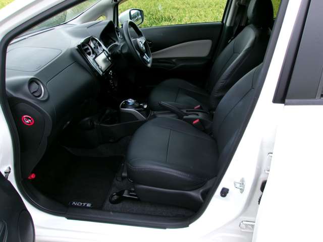 日産 ノート １．２ Ｅ－ＰＯＷＥＲ Ｘ R1年 (近畿) 99