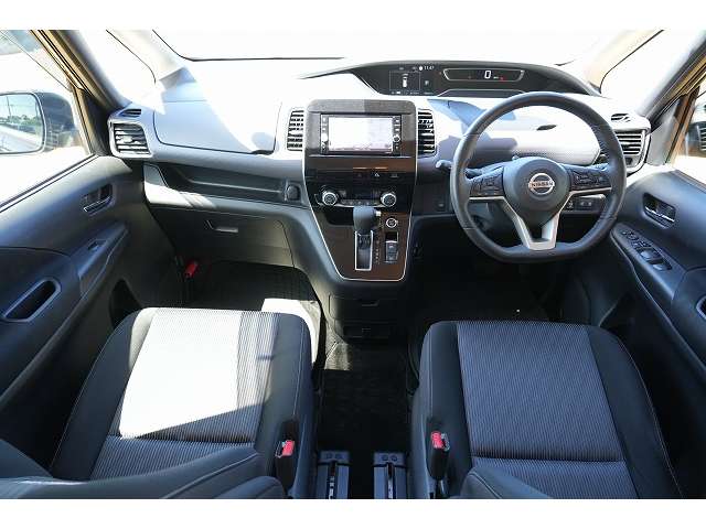 日産 セレナ ２．０ ハイウェイスター Ｖ R1年 (関東) 99