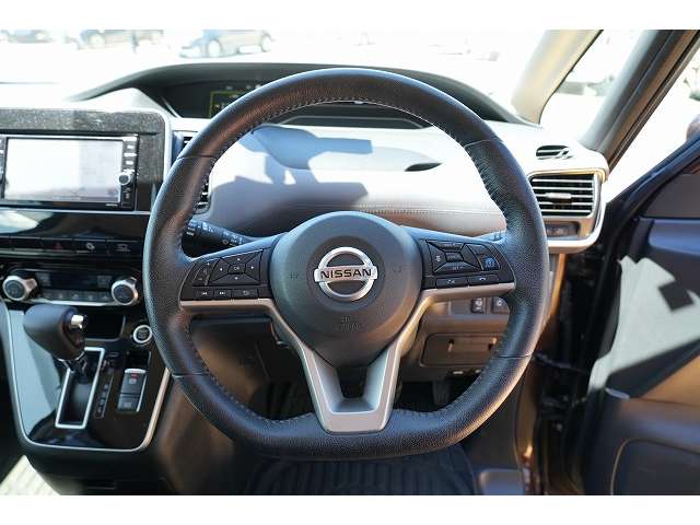 日産 セレナ ２．０ ハイウェイスター Ｖ R1年 (関東) 99