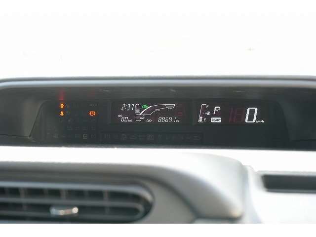 トヨタ アクア １．５ Ｘ－ＵＲＢＡＮ ソリッド H28年 (関東) 99