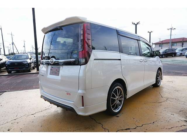 トヨタ エスクァイア ２．０ ＧＩ ブラック テーラード H28年 (関東) 99