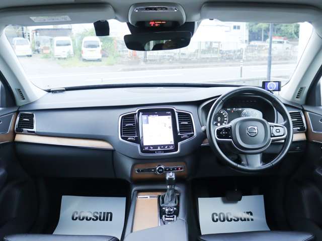 ボルボ ＸＣ９０ Ｔ５ ＡＷＤ モメンタム ４ＷＤ H28年 () 99