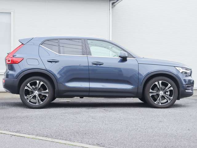 ボルボ ＸＣ４０ Ｂ４ ＡＷＤ インスクリプション ４ＷＤ R3年 () 99